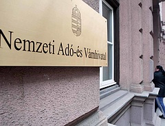 Kgfb-re szerződik az adóhivatal