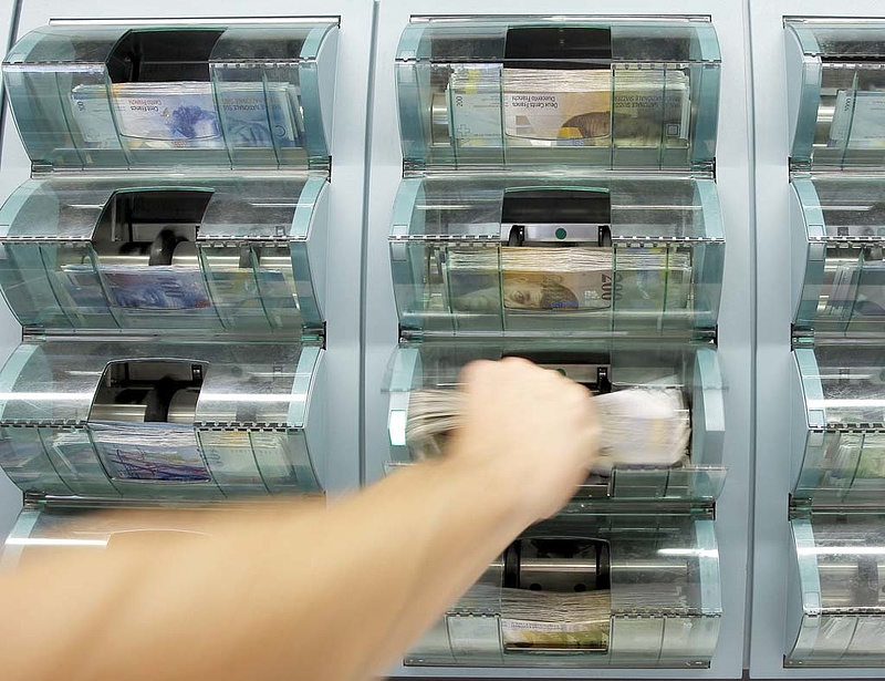 Erősödött a forint kora reggelre