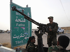 Irak: Washington katonai csapásokat mérlegel