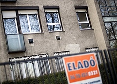 Kiderült, mekkora pénzhegyen ülnek a lakástakarékosok