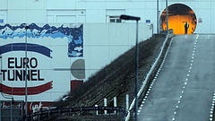 Ledobják-e a britek "atombombájukat" az EU-ra?