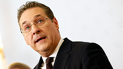 Felhagy a politikával Heinz-Christian Strache
