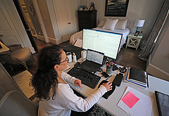 A dolgozók home office-t akarnak, de a munkaadók erről hallani sem akarnak