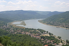 Magyarországon ragadt 1 billió forint
