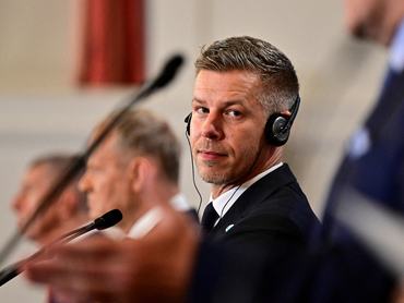 Magyar Péter miniszterelnök sajtótájékoztatón vesz részt a visegrádi négyek országainak találkozóján Gödöllőn 2026. június 23-án