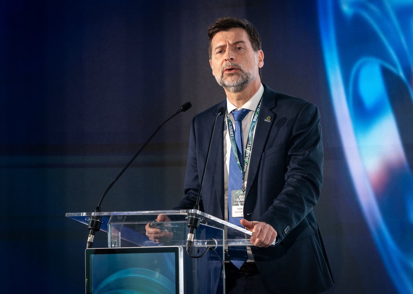 Dr. Peták István kutatóorvos, a Genomate Health alapítója beszél az InnoSummit 2026 konferencián