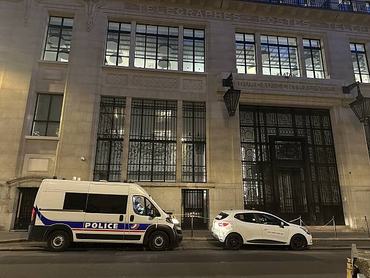 PARIS, FRANCE - MARCH 28: French counterterrorism prosecutors launch an investigation after a man was arrested for allegedly attempting to ignite an explosive device outside a Bank of America building, where authorities said the suspect tried to set fire to a container containing an unidentified liquid and a firecracker, while a second individual reportedly fled the scene, in Paris, France on March 28, 2026. (Photo by Mohamad Salaheldin Abdelg Alsayed/Anadolu via Getty Images)